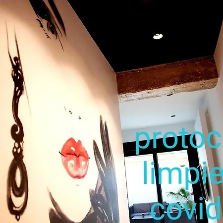 Loft Mon 아파트